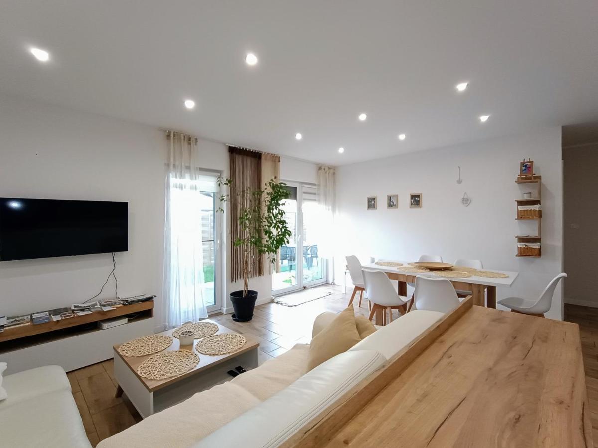 Apartament Przy Kopalni Srebra Tarnowskie Góry Esterno foto
